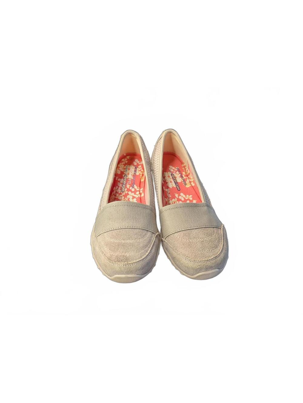 Skechers Relaxed Fit Slip-On Shoes Beige Canvas Upper Size 8.5